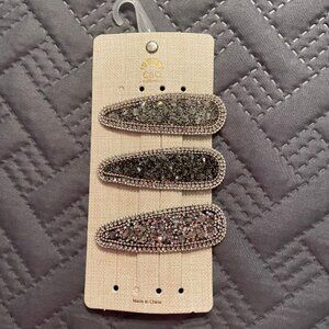 🤑🤑 ANY 3 FOR $10 ITEM - BLING SNAP CLOSE PACK OF BARRETTES